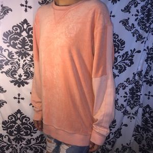 Crew neck PINK sweater.